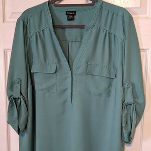 Torrid Harper Georgette Blouse in Aqua sz 1 / 1x